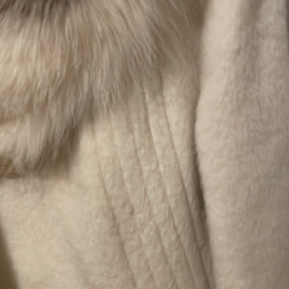 Vintage Winter Wool/Fur Coat - Picture 3 of 11